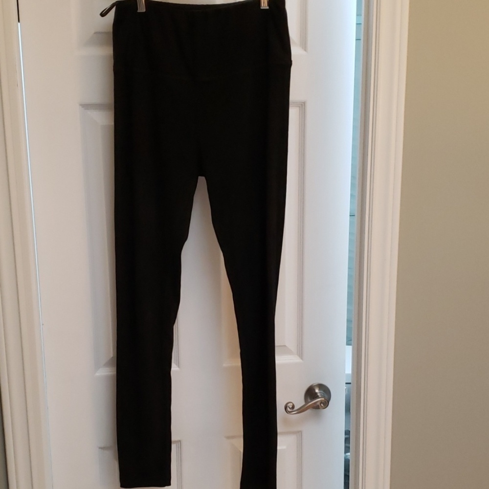 Saks Fifth Ave. stretchy velvet leggings